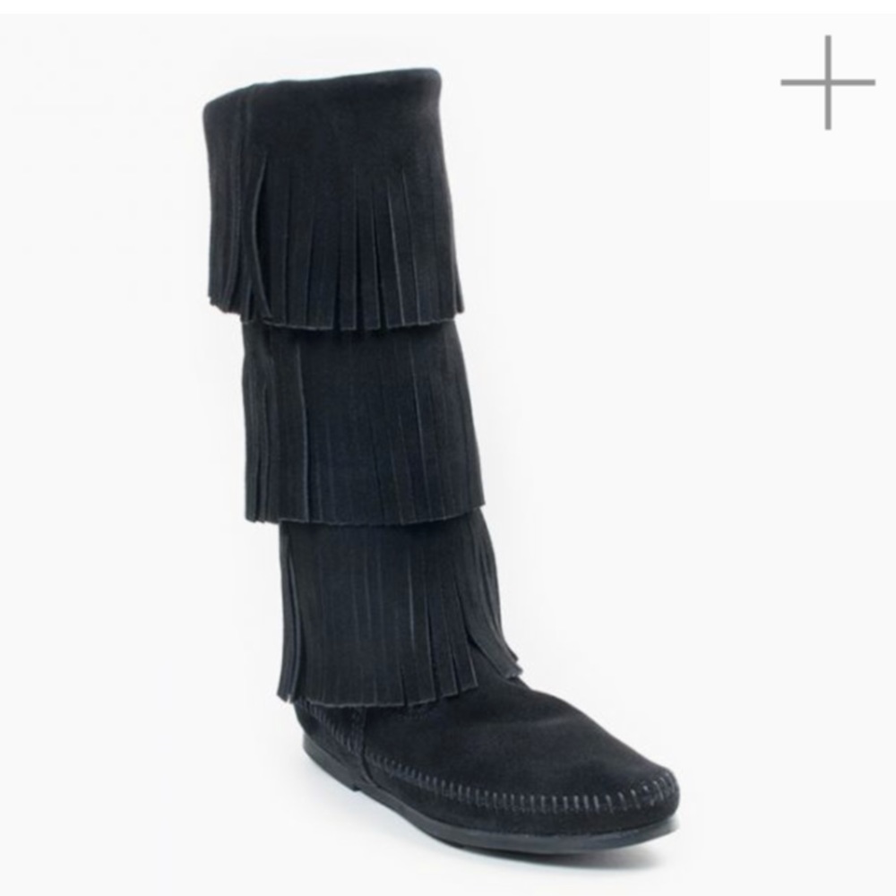 Minnetonka size 9 black fringe boots
